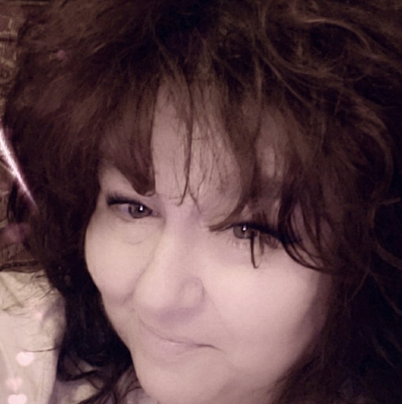 Meet your Posher, Tamara - Picture 1 of 1